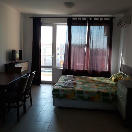 Anna Marina Apartments Светий Влас Екстер'єр фото
