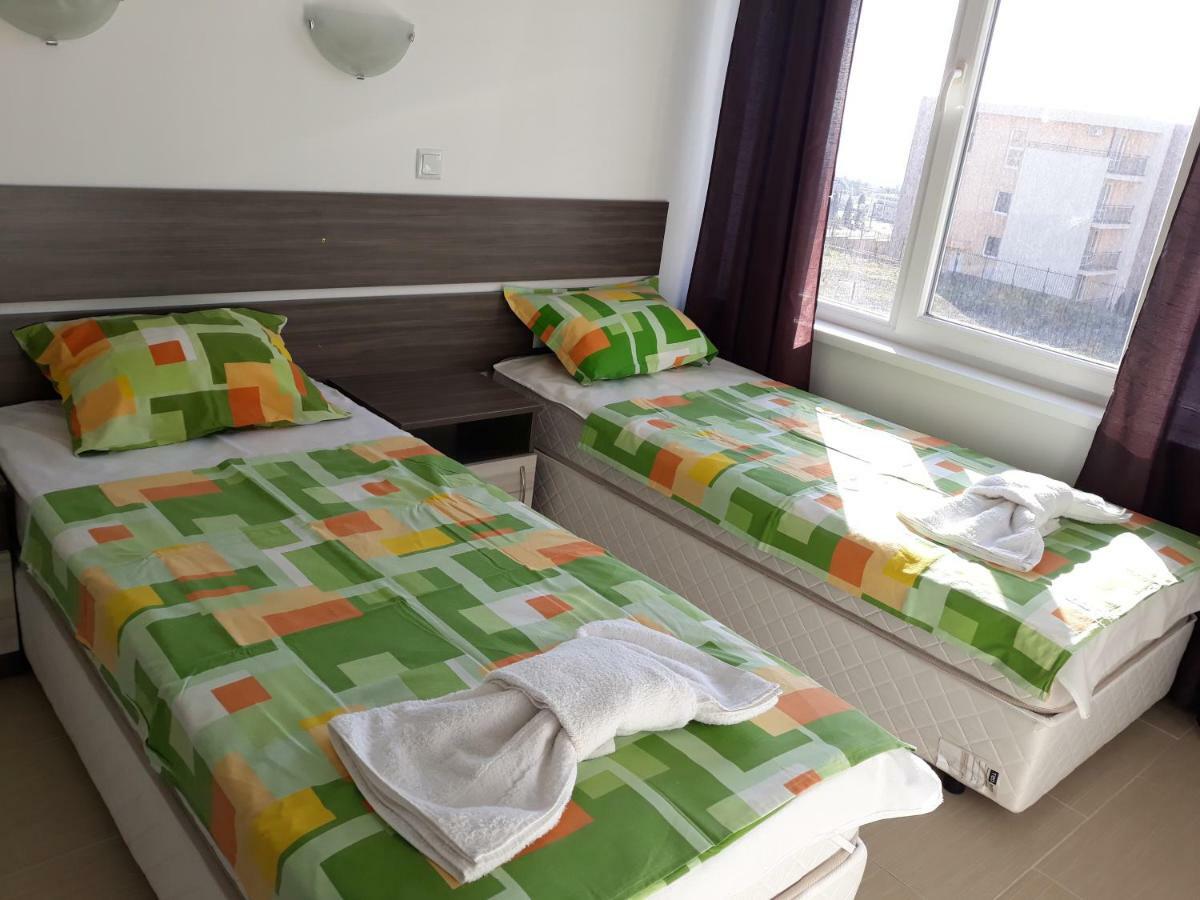 Anna Marina Apartments Светий Влас Екстер'єр фото
