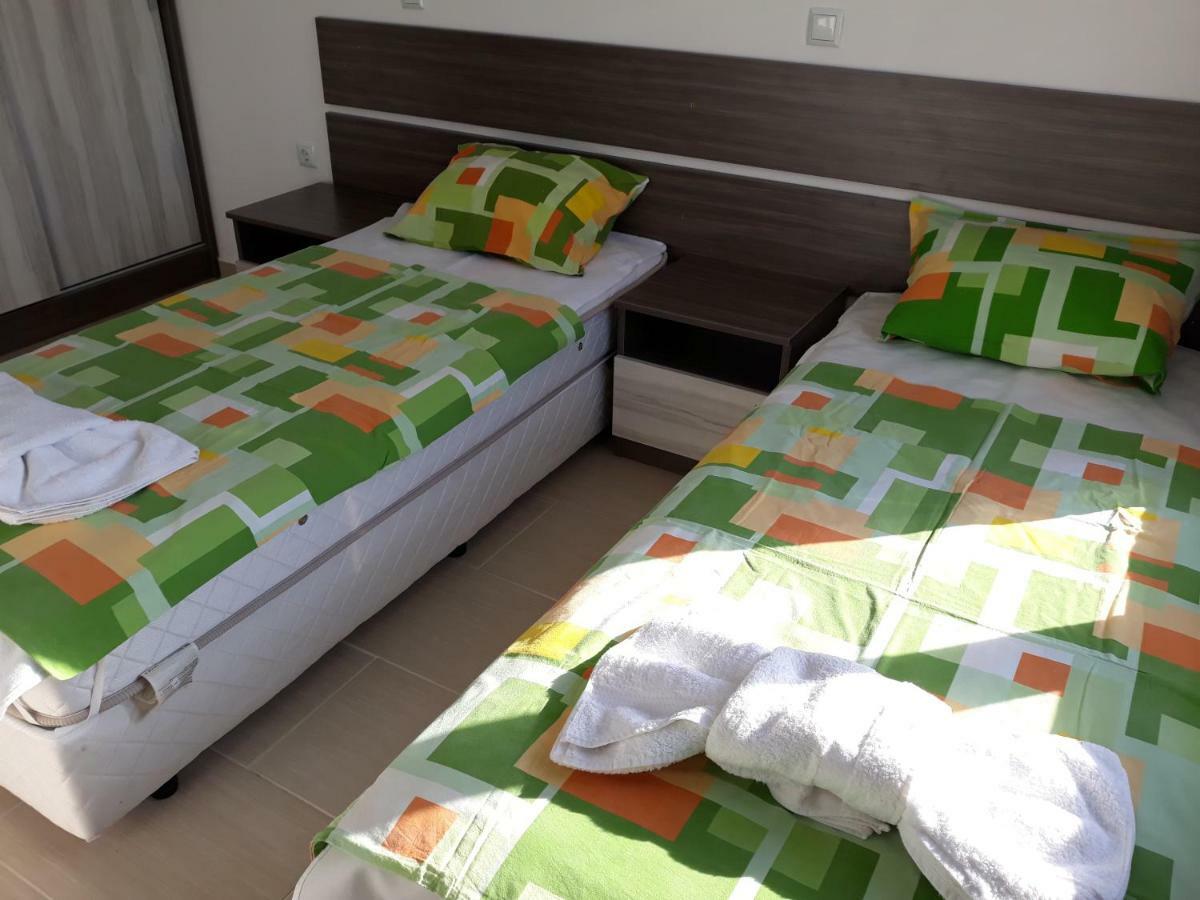 Anna Marina Apartments Светий Влас Екстер'єр фото