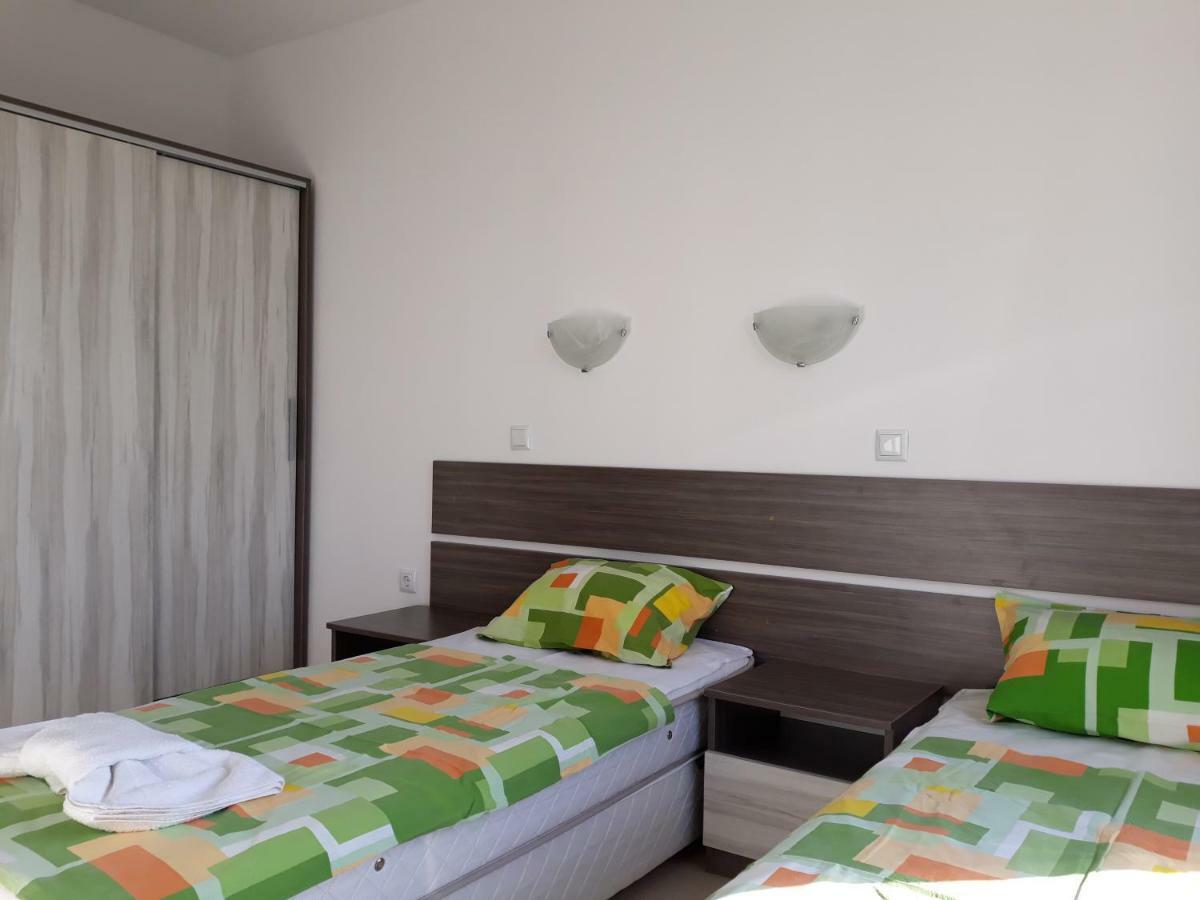 Anna Marina Apartments Светий Влас Екстер'єр фото